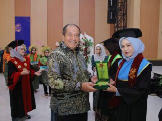 Bupati Asahan Dorong Lahirnya Tenaga Kesehatan Profesional 