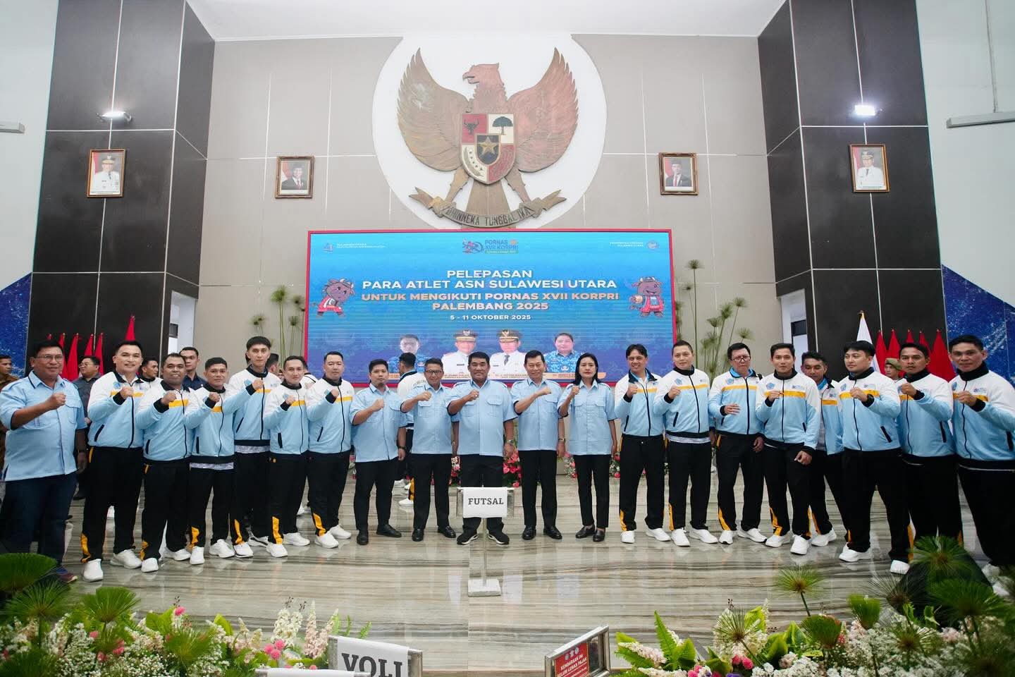 Gubernur Yulius Lepas Kontingen Sulut Menuju Pornas KORPRI ke XVII