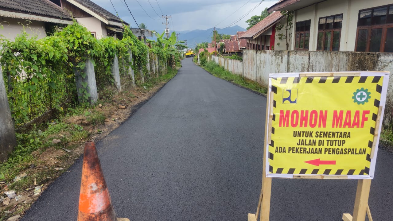 Jalan Itantang Diperbaiki, Warga Kotobangon: Terima Kasih Winner