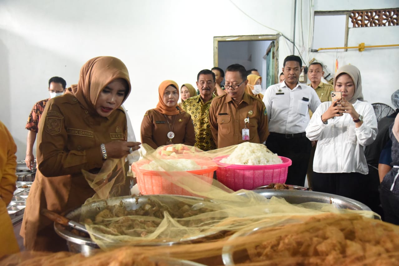 Wabup Sidoarjo Sidak Dapur MBG, ini Temuannya