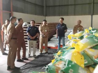 Wali Kota Kotamobagu Tinjau Stok Beras di Bulog Bolmong