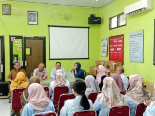 Bappenas Tinjau Layanan KB Pasca Persalinan di Bangkalan