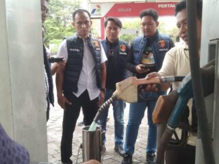 Diskopumdag Bangkalan Sidak SPBU, Pastikan Pertalite dan Pertamax Aman Digunakan
