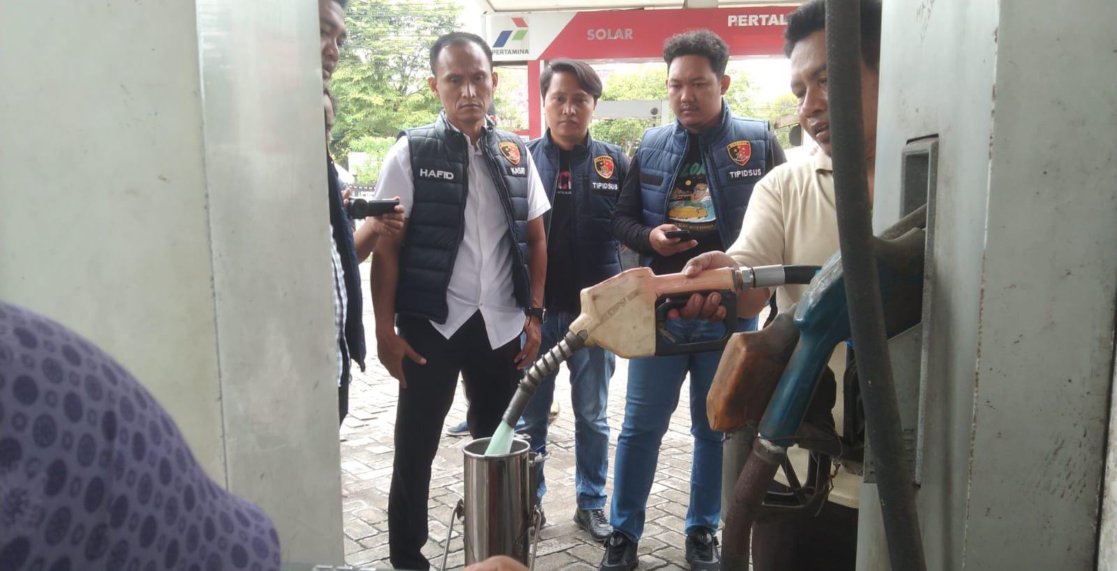 Diskopumdag Bangkalan Sidak SPBU, Pastikan Pertalite dan Pertamax Aman Digunakan