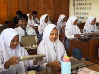 Ponpes Kanzul Ulum Bringen Langkap Burneh Terima Bantuan Program MBG