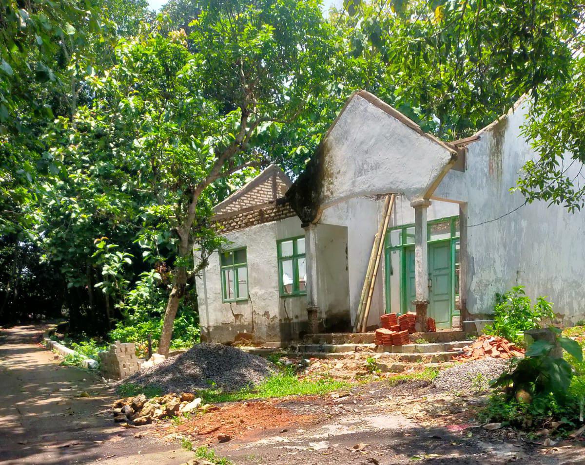 Proyek Rehabilitasi Puskesmas di Alaskembang Diduga Terhenti karena Masalah Biaya Tukang