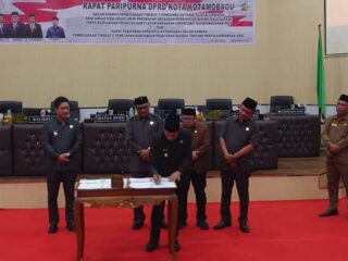 Wali Kota dan Wakil Wali Kota Hadiri Rapat Paripurna DPRD Bahas KUPA-PPAS 2025