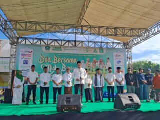 Bupati Sidoarjo Subandi Lepas Ribuan Peserta Mlaku Bareng Santri