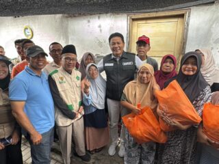 Bupati Sidoarjo Tinjau Dua RTLH, Pastikan Warga Terdampak Segera Dapat Bantuan Renovasi