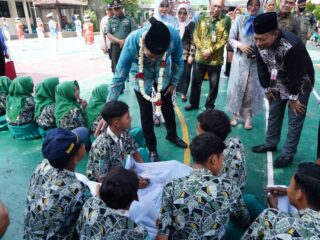 Bupati Subandi Ajak Siswa Berliterasi Lewat BergeMPPita