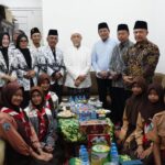 Bupati Subandi Serahkan Donasi dari Para ASN ke Pesantren Al-Khoziny