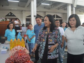 Ketua TPP-PKK Sulut Bantu Beban Warga Jelang Nataru Lewat Gerakan Pangan Murah