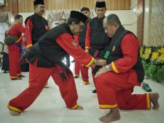 Tapak Suci Putra Muhammadiya Kukuhkan Bupati Asahan Sebagai Pendekar Madya