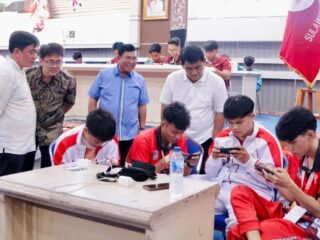 Gubernur Yulius Optimis Atlet E-Sport Sulut Raih Medali Emas di PON