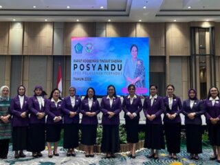 Ketua TP-PKK Kotamobagu Hadiri Rakor Posyandu Sulut 2025