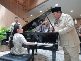 Pianis Cilik Anjani Bikin Presiden Prabowo Terhenti Saat Resmikan RS KEI Surakarta