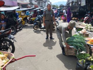 Ganggu Aktivitas Publik, Satpol-PP Kotamobagu Intensif Tertibkan Pedagang Barito