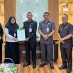 Wali Kota Wenny Gaib Tunjuk Indah Sebagai Plt Lurah Mongkonai