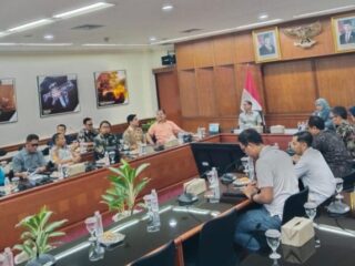 Wali Kota dan Wakil Wali Kota Kunjungi PT Pindad, Jajaki Teknologi Pengelolaan Sampah Modern