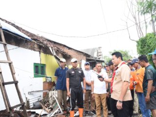 Angin Puting Beliung Terjang Buduran, Puluhan Rumah Warga Rusak