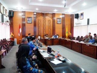 Bupati Sidoarjo Tekankan Percepatan Pembangunan Pintu Air dan Rumah Pompa