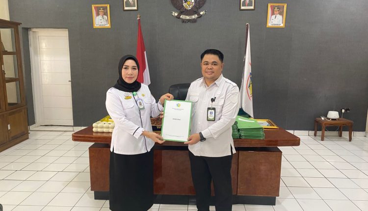 Erna Makalunsenge Jabat Plt Kepala SDN 1 Kotamobagu