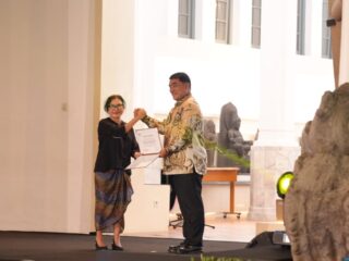 Kolintang Diakui UNESCO, Gubernur Sulut Terima Sertifikat