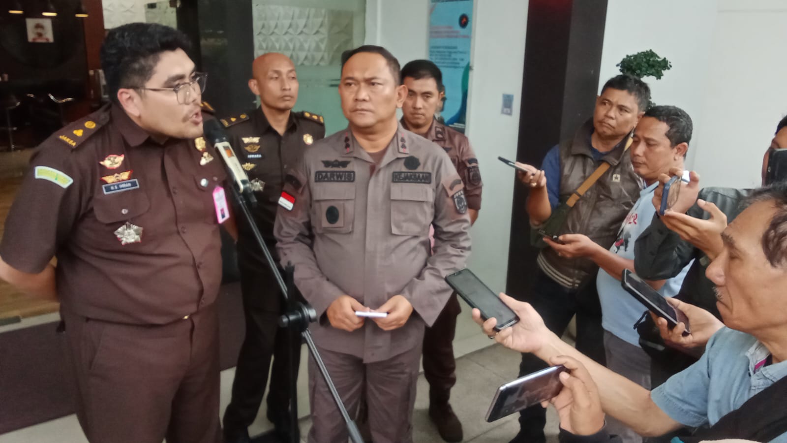 Kejari Tanjung Perak Tetapkan 6 Tersangka Dugaan Korupsi Pengerukan Kolam Pelabuhan