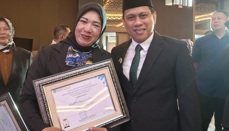 SMP Negeri 5 Kotamobagu Raih Penghargaan Pelaksana Revitalisasi Terbaik Tingkat Sulawesi Utara
