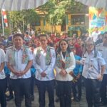 Wali Kota Bitung Serahkan Ribuan Seragam Sekolah Gratis untuk Pelajar di Pulau Lembeh