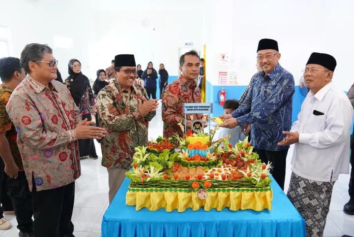 Bupati Bangkalan Resmikan Dapur SPPG Bilaporah, Dorong Pemenuhan Gizi dan Ekonomi Lokal