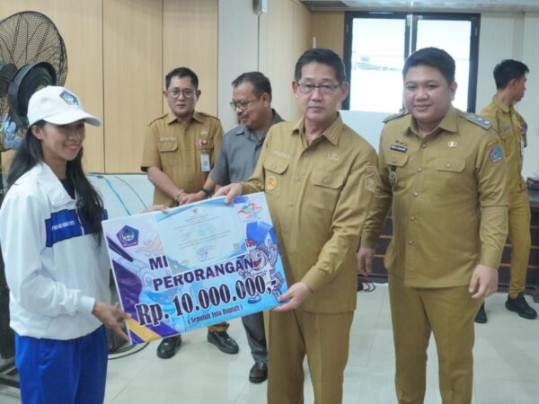 Keempat di Sulut, Pemkot Bitung Guyur Bonus Rp1,2 Miliar untuk Atlet Porprov