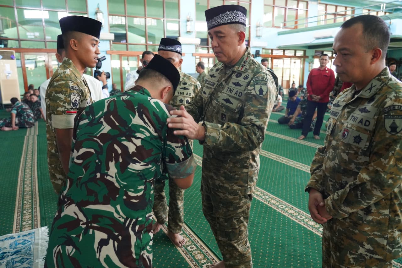 Pangdam V Brawijaya Berangkatkan Delegasi TNI ke Kompetisi Internasional Hafalan Al-Qur’an di Libya