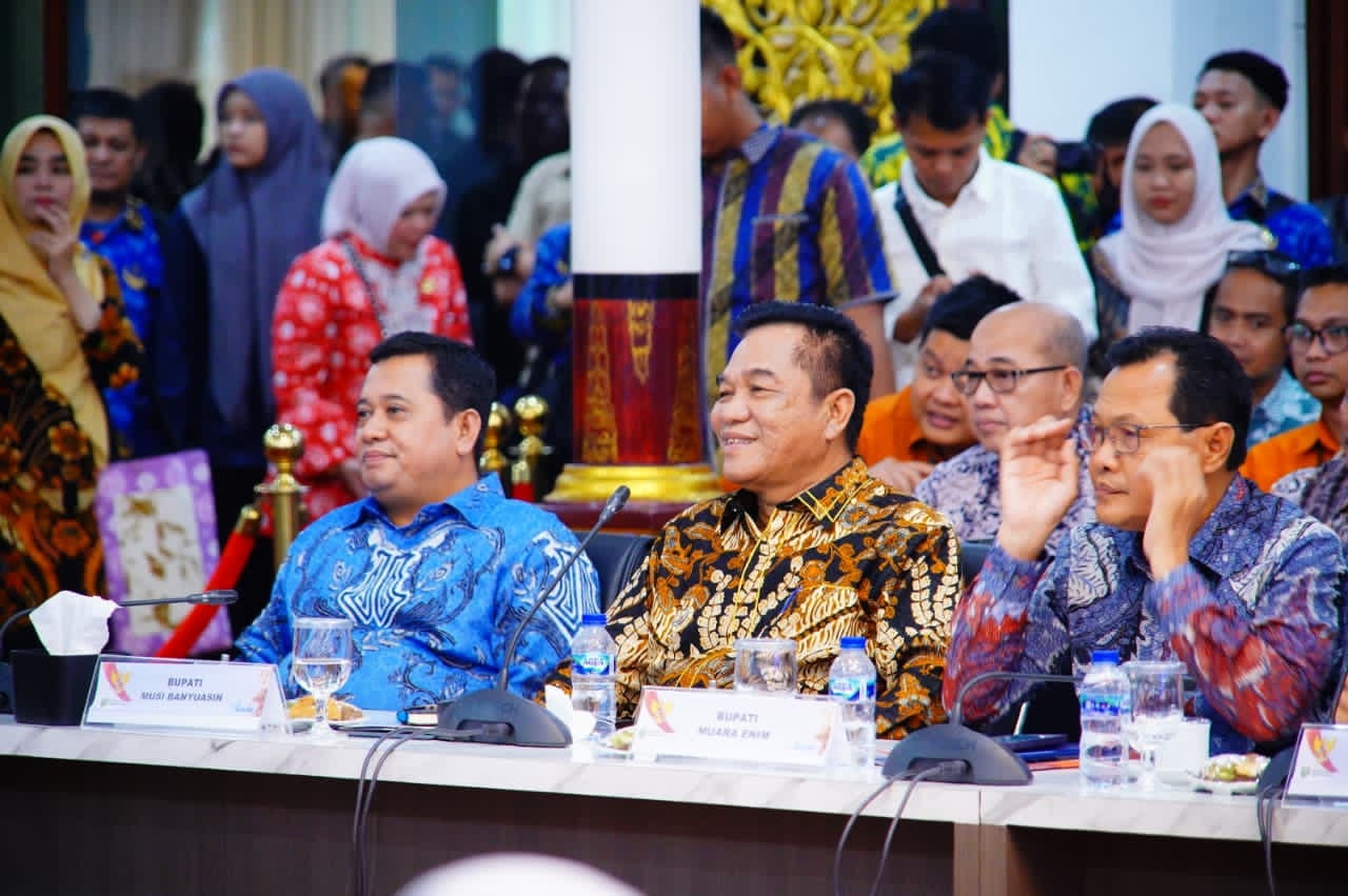 Perkuat Sinergi Pengentasan Kemiskinan, Bupati Muba Hadiri Rakor Se-Sumsel di Griya Agung