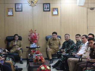 Dandim 1310 Bitung Letkol Inf Dewa Made DJ Hadiri Rakor bersama Forkopimda