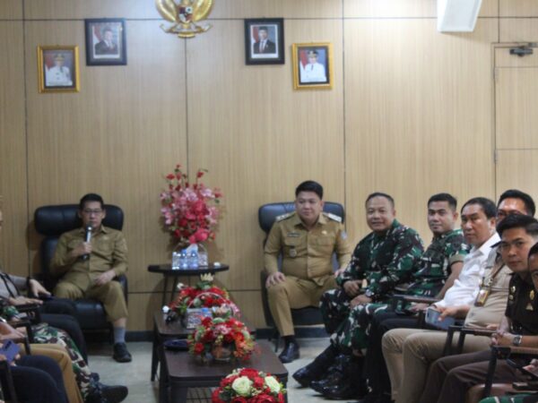 Dandim 1310 Bitung Letkol Inf Dewa Made DJ Hadiri Rakor bersama Forkopimda