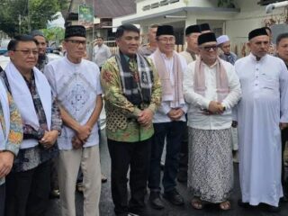 Gubernur Yulius Hadiri Iwadh di Kampung Arab Manado