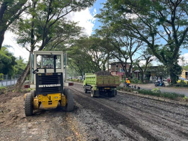 Pemprov Sulut Respon Cepat Keluhan Masyarakat: Jalan Ir. Soekarno Mulai Diperbaiki 