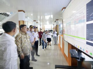 Jelang Lebaran, Gubernur Yulius Tinjau Arus Mudik di Terminal Malalayang: Utamakan Keselamatan Penumpang