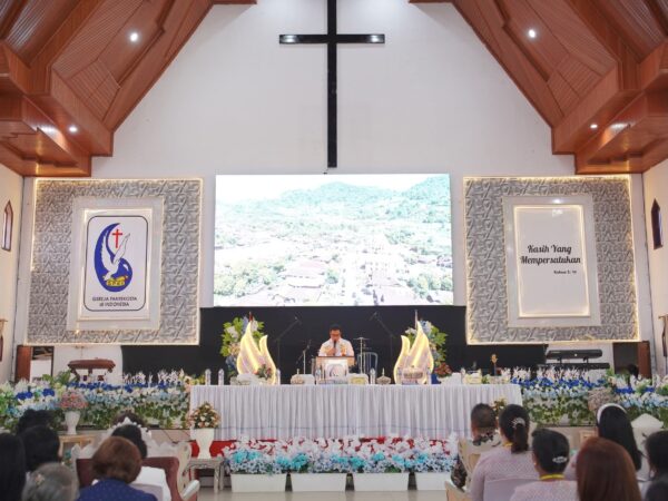 Wabup Dony Tekankan Peran Sentral Wanita dalam Pembangunan dan Spritual 