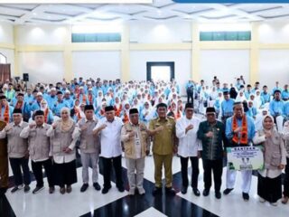 Gubernur Yulius Resmi Lepas Keberangkatan 394 Jamaah Calon Haji Asal Sulut 
