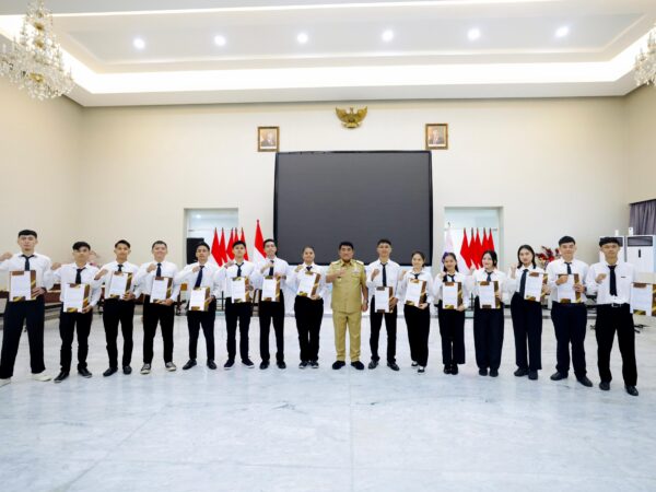 Lepas Peserta Magang ke Jepang, Ini Pesan Penting Gubernur Yulius 