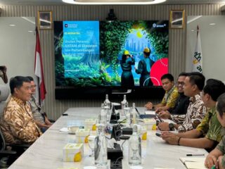 Gubernur Yulius Jajaki Kerja Sama dengan PT Antam Untuk Penambang Rakyat 