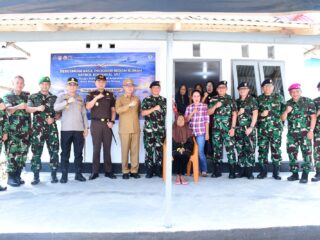 Wali Kota Bitung Serahkan Kunci Rumah RTLH untuk Nelayan, Wujud Sinergi Pemda dan TNI AL