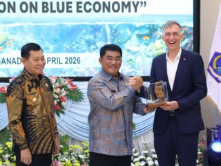Gubernur Yulius Selvanus Dorong Sinergi Global Perkuat Ekonomi Biru dan Konservasi Maritim 