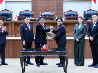 Gubernur Yulius Komitmen Perkuat Layanan Dasar dan Transformasi Digital 