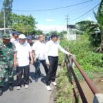 Bupati Sidoarjo Sidak Jembatan Rusak di Tarik, Pembangunan Dijadwalkan 2027