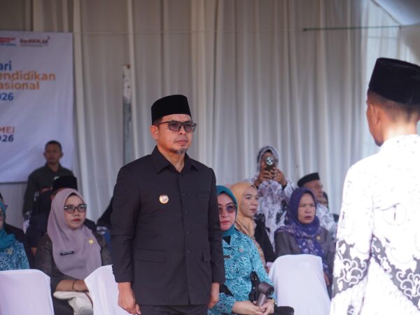 Bupati Sirajudin Tegaskan Komitmen Bolmut: Hardiknas Jadi Momentum Membangun Generasi Unggul dan Berkarakter