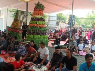 Sedekah Bumi Desa Hendrosari Meriah, Warga Antusias Lestarikan Budaya Jawa