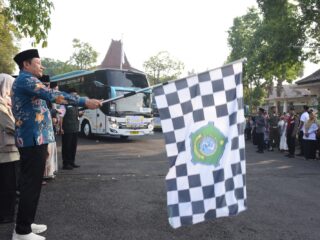 Tiga Kloter Jamaah Haji Sidoarjo Berangkat Hari Ini, Jumlahnya Mencapai 1.133 Jamaah